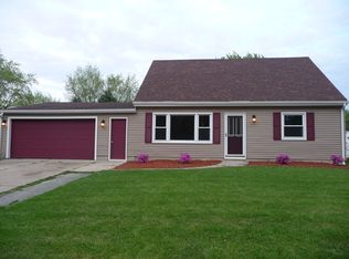 767 Fox Riv, Valparaiso, IN 46385