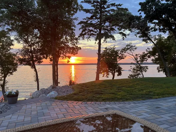 13540 Indian Beach Rd, Spicer, MN 56288