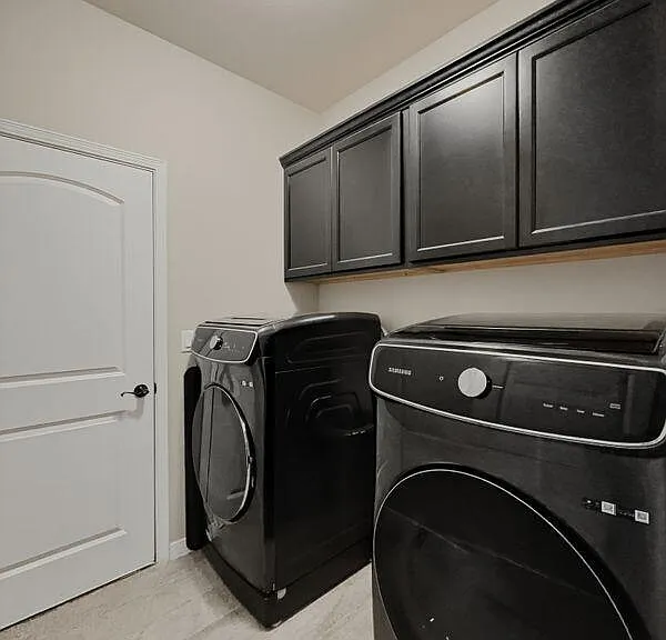 13655 Stonor Ct — Photo 23