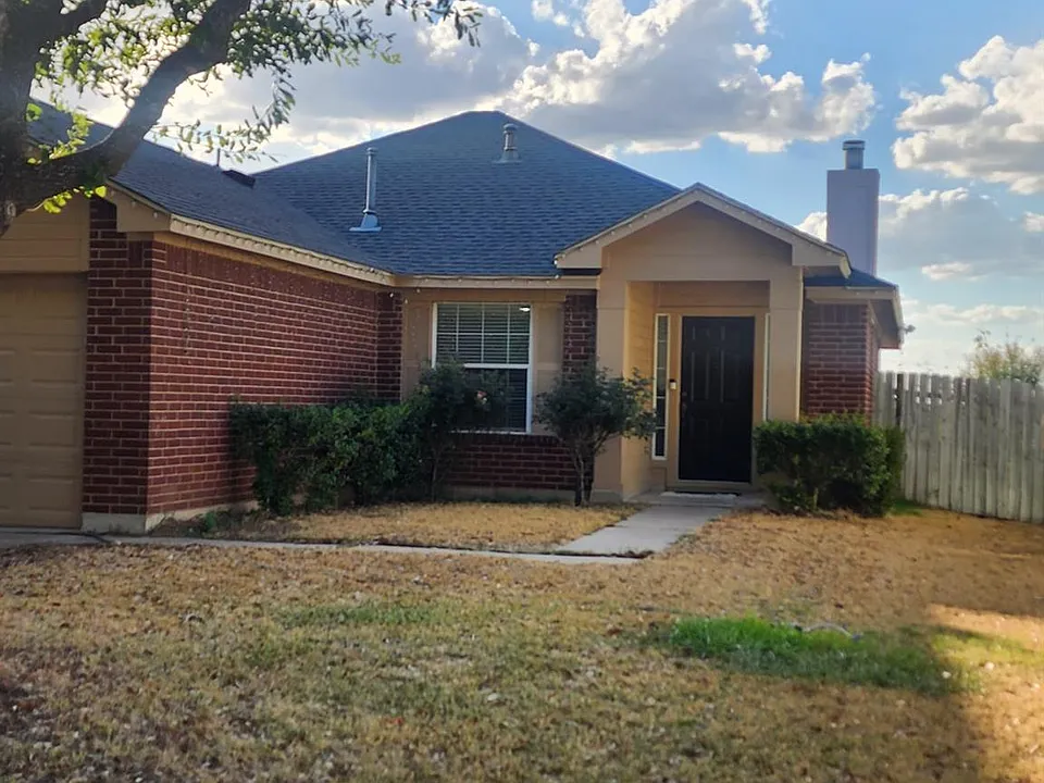313 Estate Dr