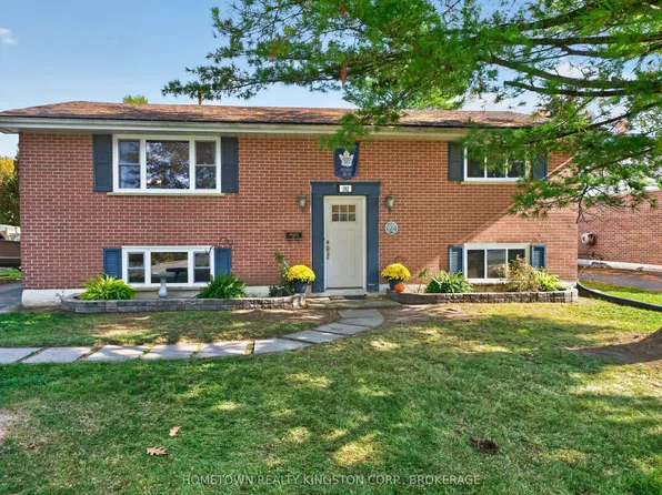 192 Camberley Cres, Kingston, ON K7M 4C4