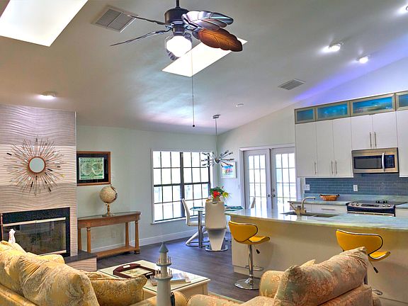 4th image of 9991 Lake Seminole Dr W