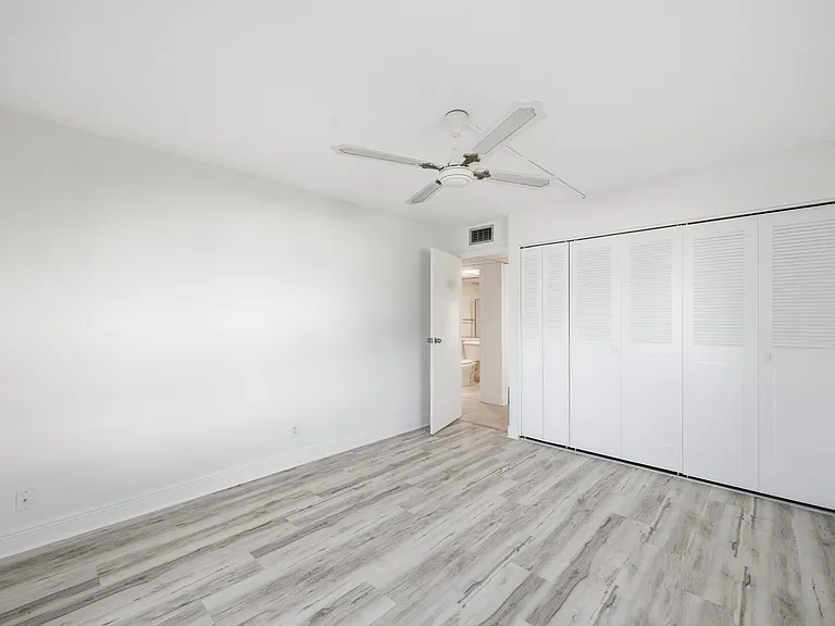 452 Brittany Dr #J — Photo 16