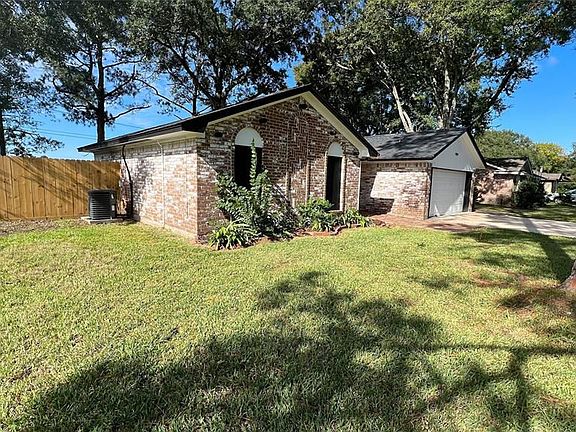 5th image of 806 Seminole Dr