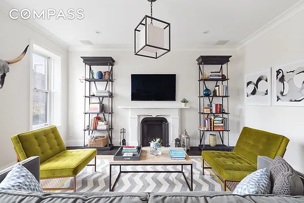 Sold by Compass | media 1