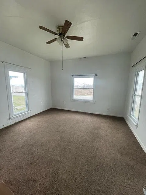 2 bed, 770 sqft, $775 — Photo 3