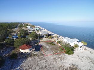 8 Trout St, Panacea, FL 32346
