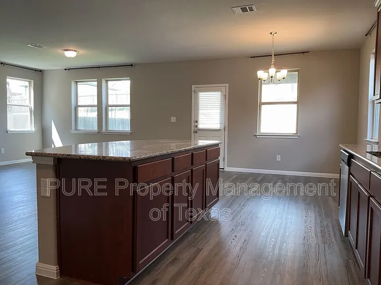 140 Earl Keen St — Photo 12