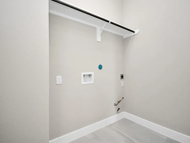 2903 Sherwood Green Ln — Photo 25