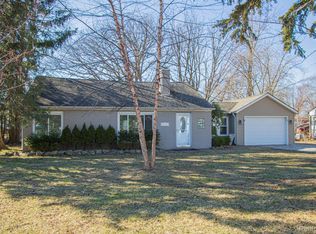 36531 Mapleridge St, Clinton Township, MI 48035