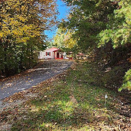 2nd image of 1441 Chestnut Gap Rd