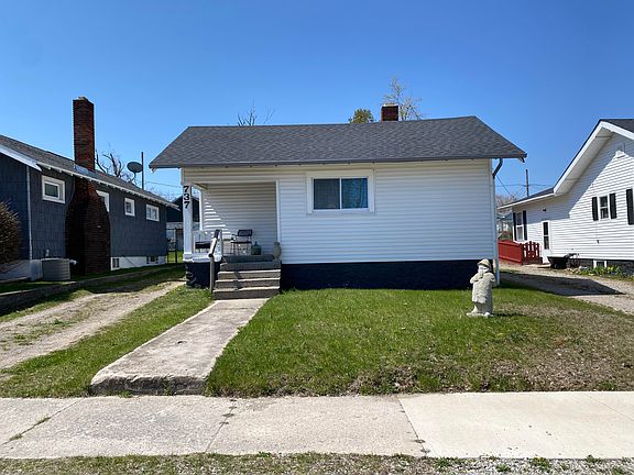 3rd image of 737 S 1st St