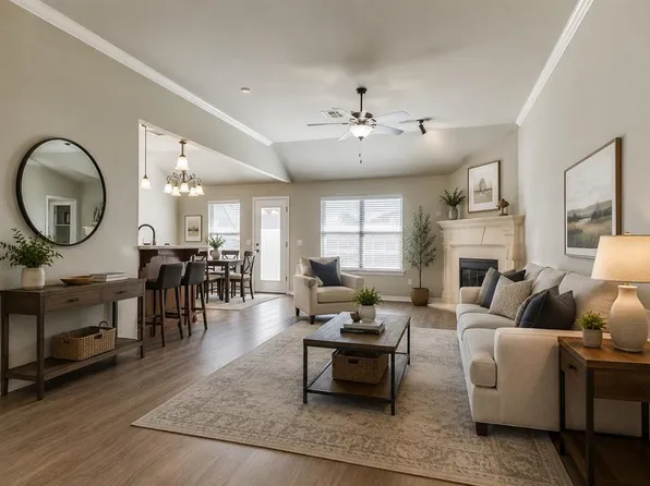 908 Laurel Creek Dr, Yukon, OK 73099
