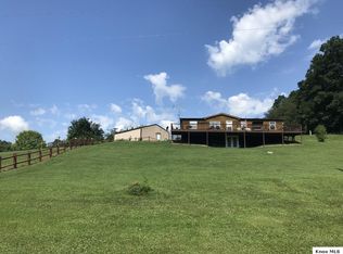 9091 Wilson Hill Rd, Howard, OH 43028