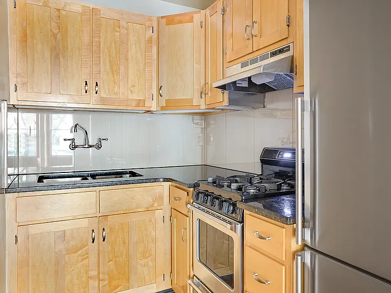 8 W 71st St #3A — Photo 5
