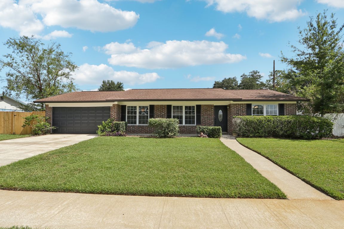 Papaya Dr N-S0208-001.jpg