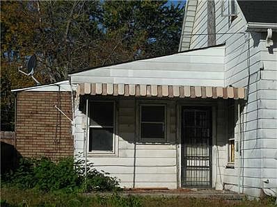 2nd image of 3035 W Michigan St