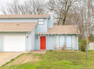 641 Earthside Cir #B, Claremore, OK 74017