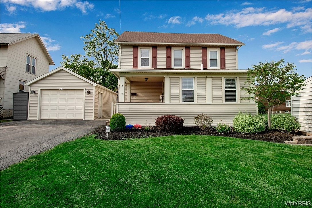 2 Cedar St, Lockport, NY 14094 Zillow
