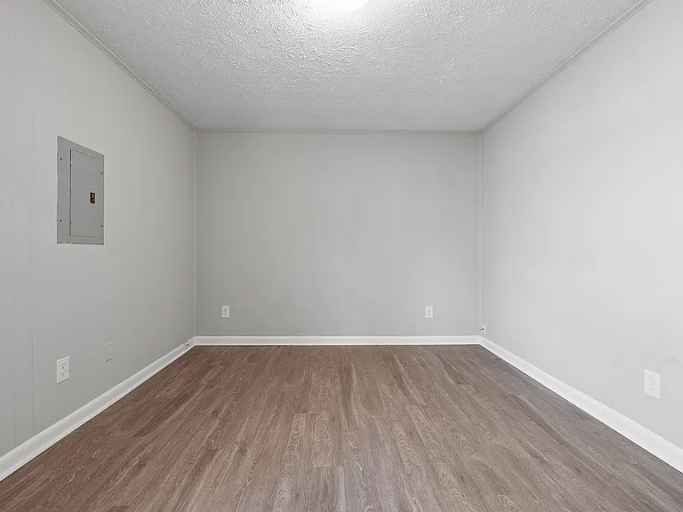 Cooper's Ranch Apartments — Photo 26