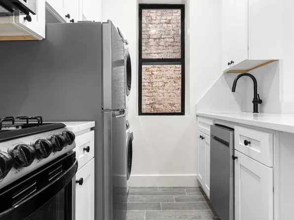 147 East 30th Street image 1 of 12