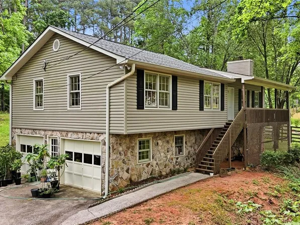 332 Pine Acres Dr, Canton, GA 30115
