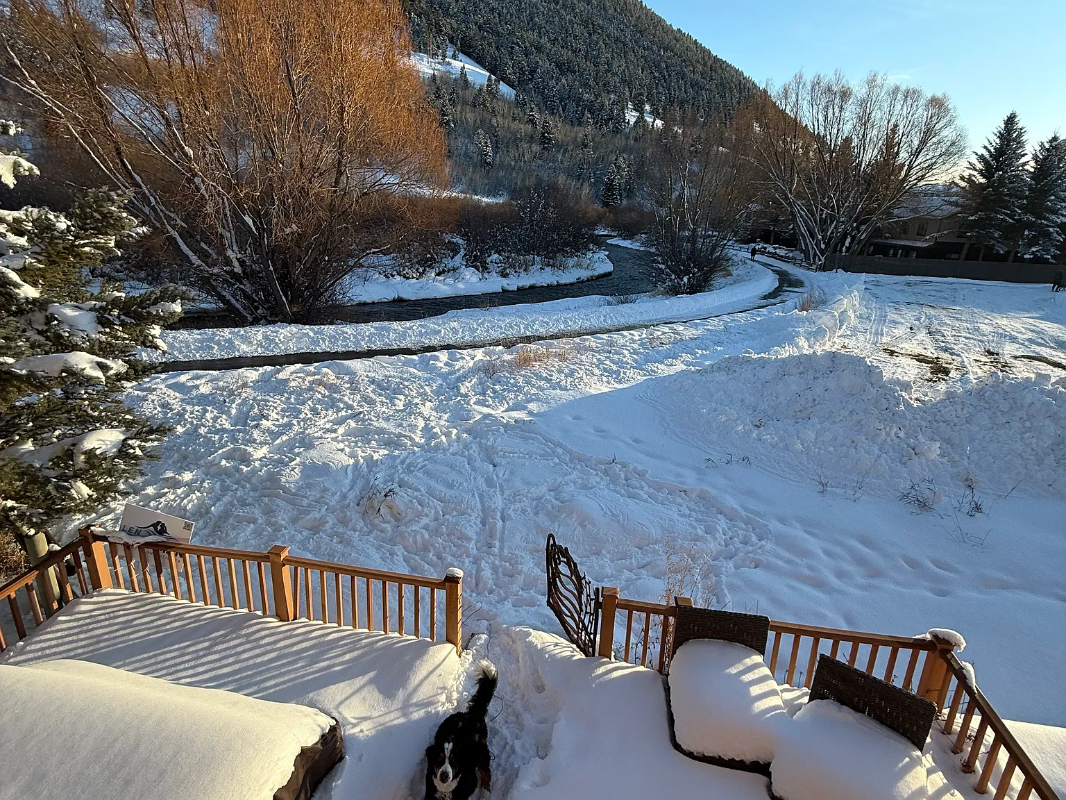 1070 Elk Run Ln — Photo 1