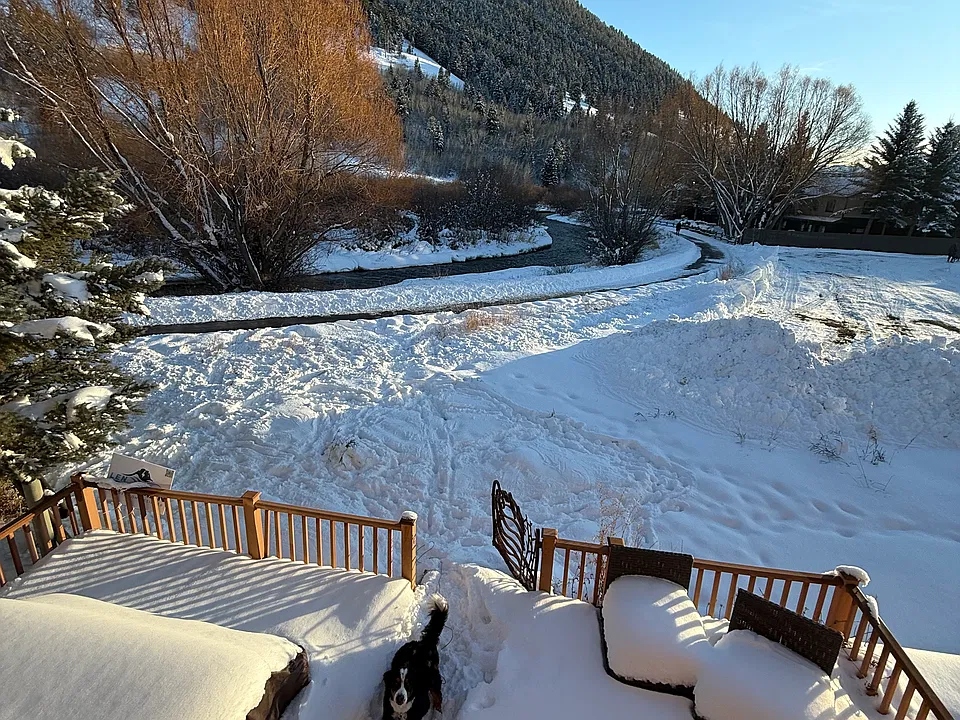 1070 Elk Run Ln
