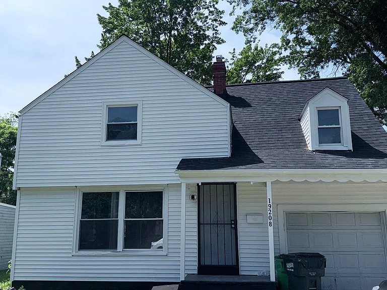 19208 Wickfield Ave — Photo 1