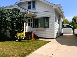 809 Monroe Ave #2, Racine, WI 53405