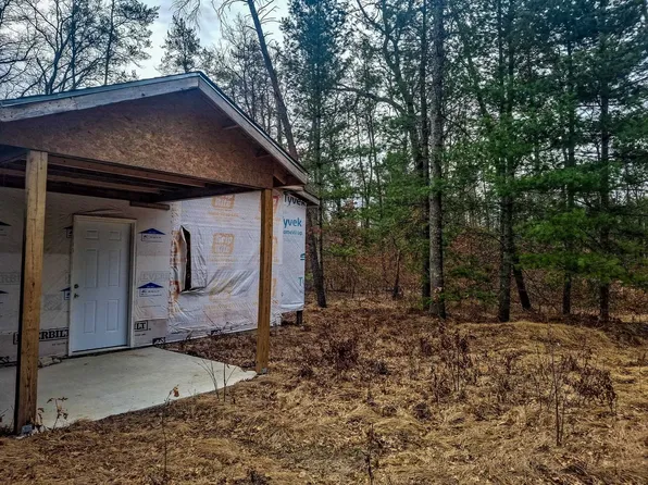 8601 Fir Trl, Harrison, MI 48625