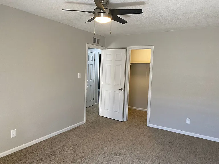 6802 N 17th Ave — Photo 39