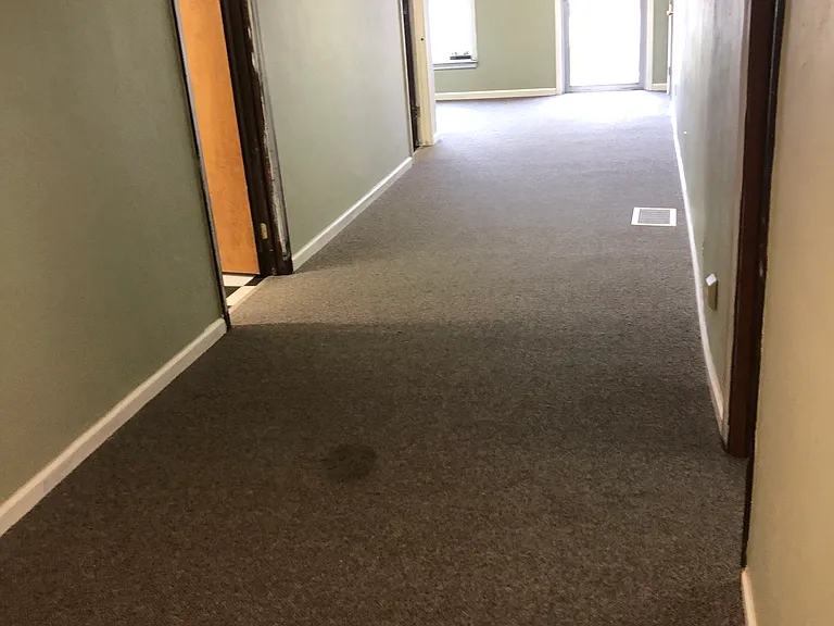 2101 N Broadway St — Photo 10