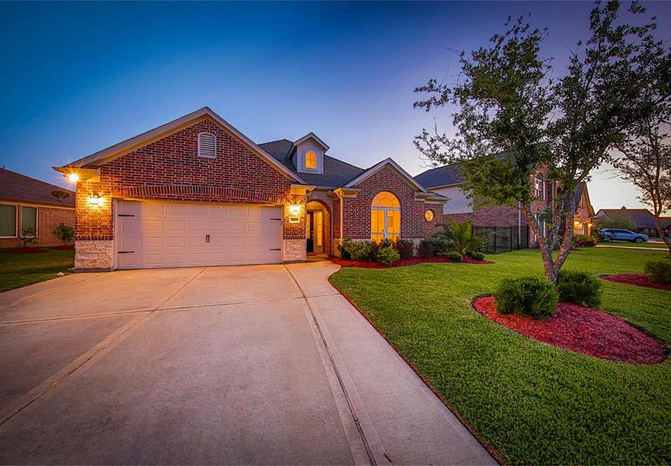 1st image of 18603 Agua Vista Dr