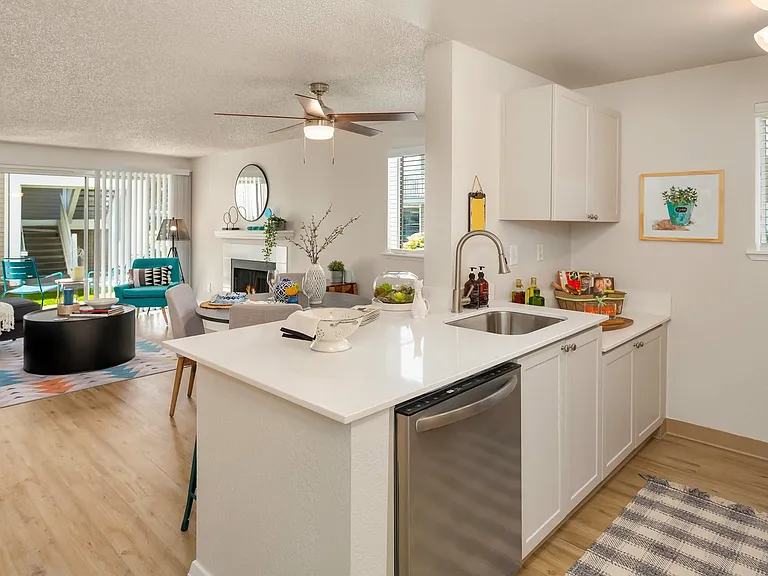 Alaire Apartment Homes — Photo 6