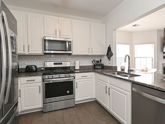 5th image of 3317 Stratford Ct Unit 3A