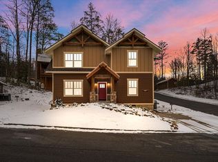 1104 Anastasia Way, Gatlinburg, TN 37738