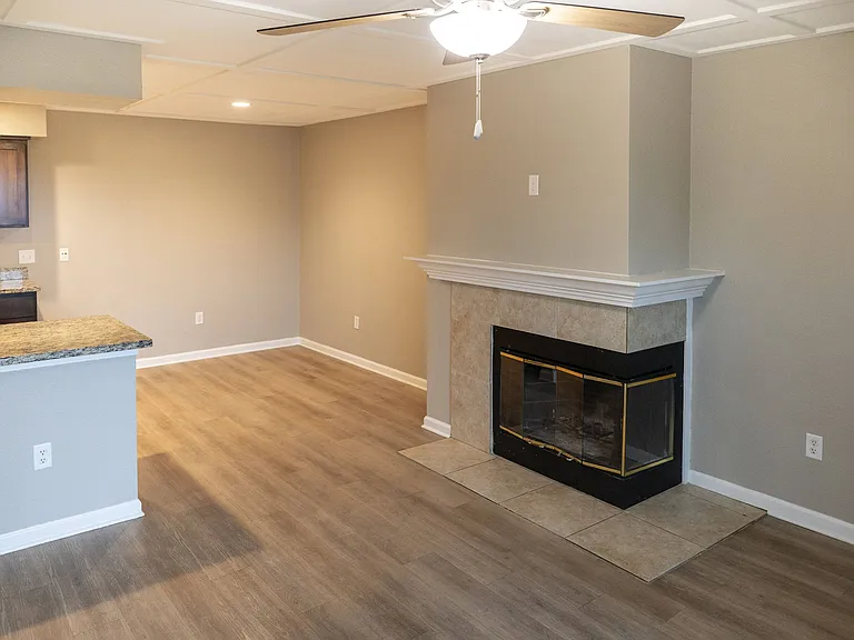 Sierra Oaks — Photo 28