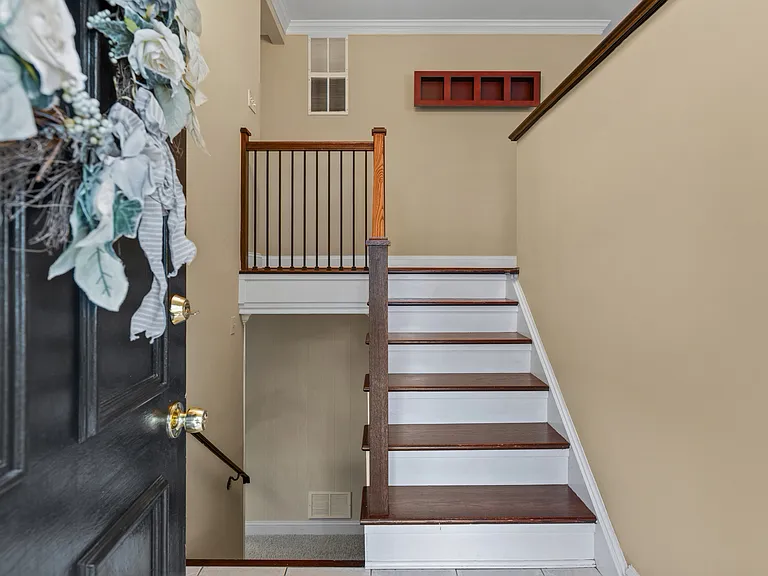 917 Allan Rd — Photo 3