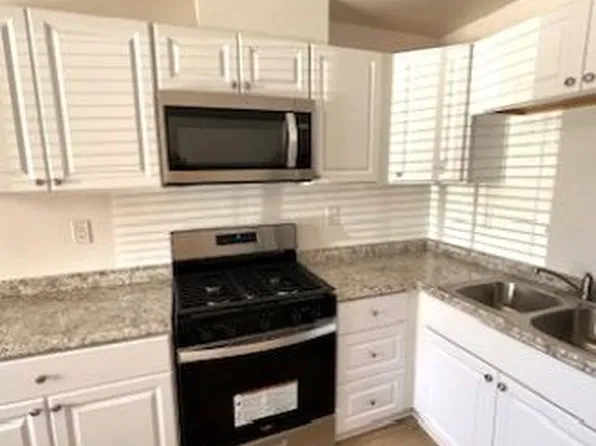 Altadena Manor Apartments