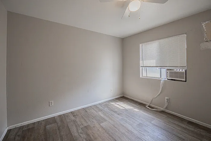 622 N 30th Pl #4 — Photo 9