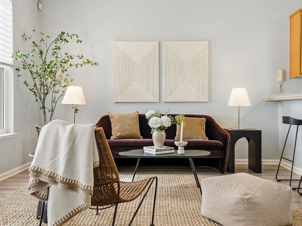 1st image of 655 12th St APT 209
