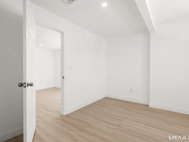 64 Soundview Ave #2 — Photo 15