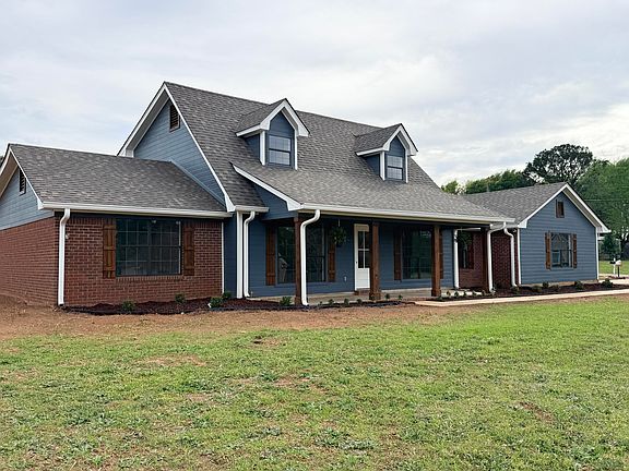 3rd image of 151 Countryside Way