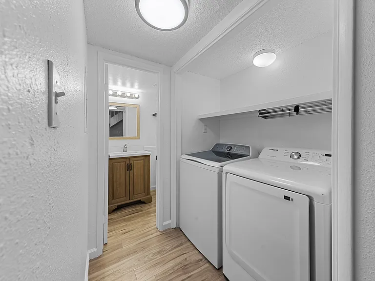1136 Kumukumu St — Photo 14