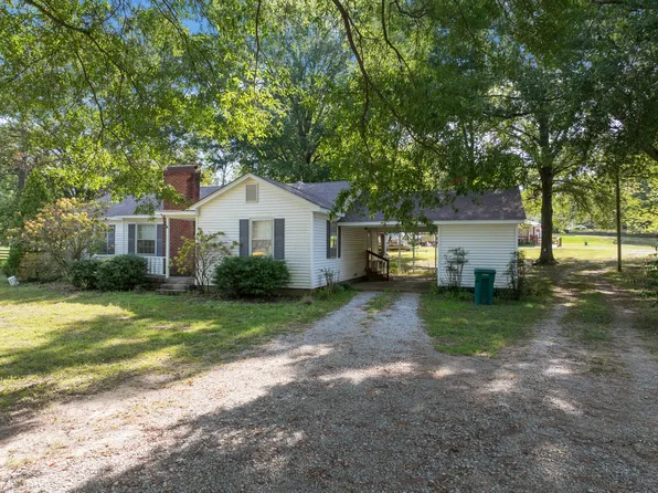 18760 Main St W, Huntingdon, TN 38344