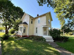 107 Picard St, Alpha, IL 61413