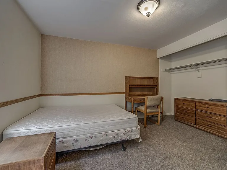 724 W 1720 N #215 — Photo 11