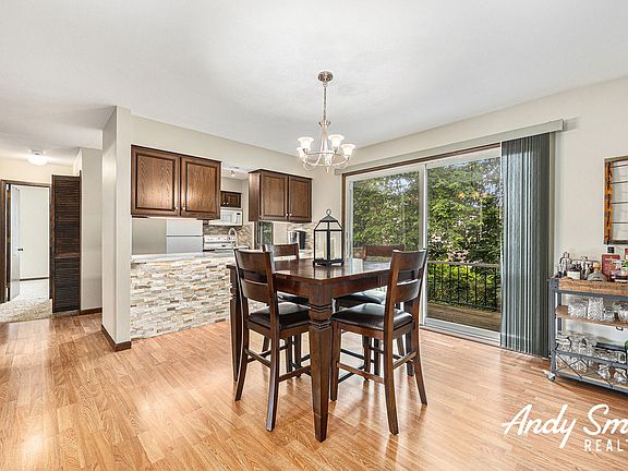 5th image of 486 Barkwood Ct NW