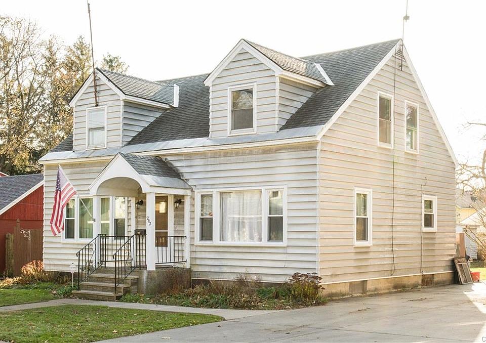 1st image of 202 Richfield Ave